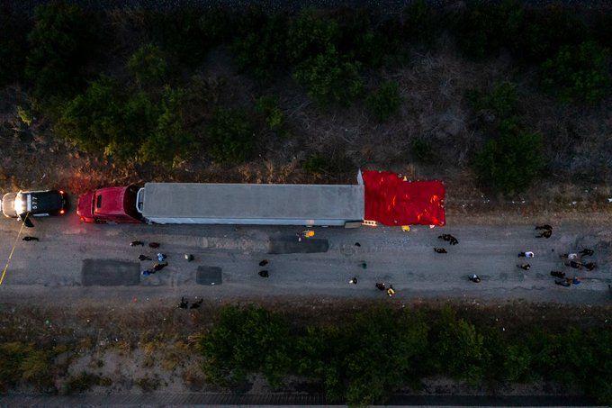 <p>Yetkililer, San Antonio'da terk edilmiş kamyonda bulunan ve ilk başlarda 46 olarak açıkladıkları ölü sayısını 51 olarak güncelledi.</p>

<p> </p>
