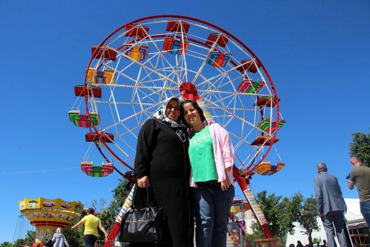 <p>Sivas'ta Kılın&ccedil; Lunapark İşletmesi, Bedensel Zihinsel Engelli ve Engelli Aileler Yardımlaşma ve Dayanışma Derneği ile iş birliği yaparak &lsquo;Engelleri Aşalım&rsquo; etkinliği d&uuml;zenledi.</p>
