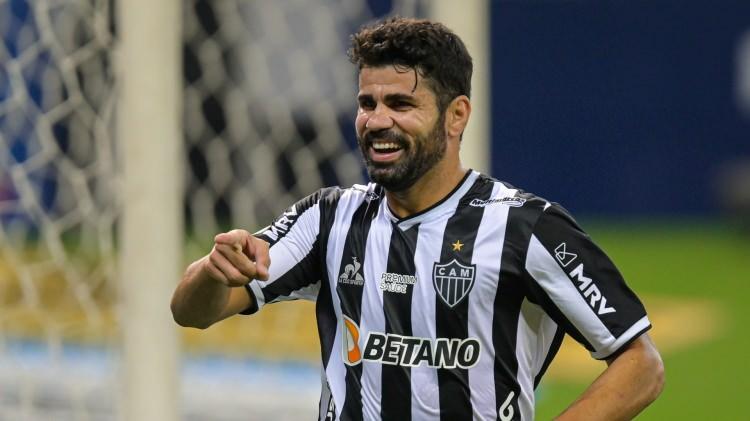 <p>Diego Costa</p>
<p><span style="color:#B22222">Yaş:</span> 33</p>
<p><span style="color:#B22222">Piyasa Değeri: </span>4 milyon Euro</p>
<p><span style="color:#B22222">Ülkesi:</span> İspanya</p>
<p><span style="color:#B22222">Son oynadığı takım:</span> Atletico Mineiro</p>