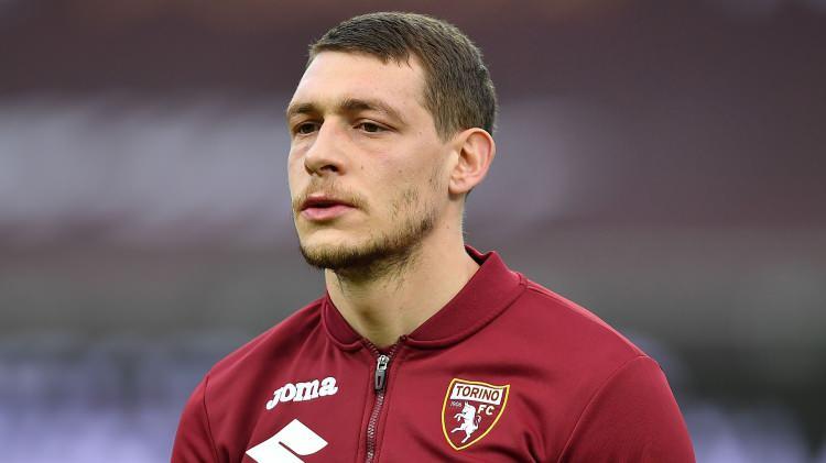 <p>Andrea Belotti</p>
<p><span style="color:#B22222">Yaş:</span> 28</p>
<p><span style="color:#B22222">Piyasa Değeri:</span> 20 milyon Euro</p>
<p><span style="color:#B22222">Ülkesi:</span> İtalya</p>
<p><span style="color:#B22222">Son oynadığı takım:</span> Torino</p>
<p>Golcü arayışları devam eden Fenerbahçe'nin, transfer listesinde yer aldığı konuşulan Belotti için Monaco, İnter, Milan, West Ham gibi Avrupa devleri yarışa girdi. Bu kulüplerin yanı sıra birçok takım daha İtalyan golcüyü renklerine bağlamak için pusuda bekliyor.</p>