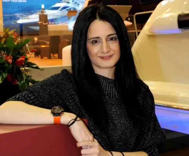 <p><strong>19- İPEK KIRAÇ</strong></p>
<p>Serveti: 1.2 milyar dolar<br />
<br />
Forbes sıralaması: 2324</p>