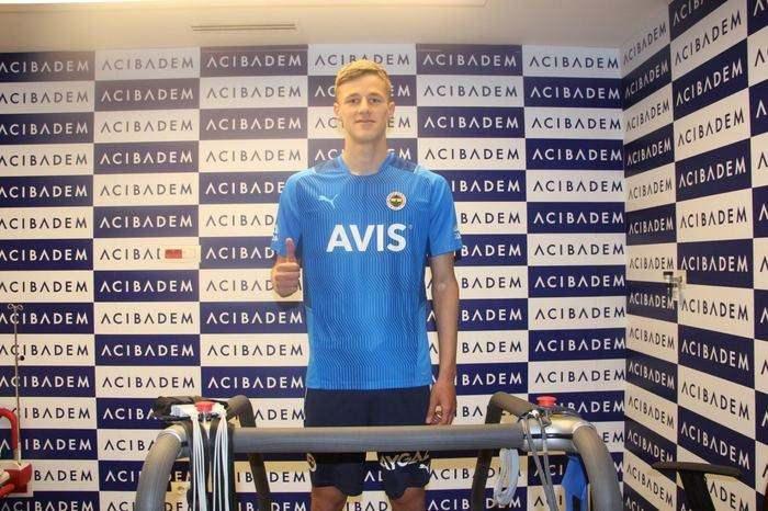 <p>Ensar Brahic</p>

<p>Partizan -> Fenerbah&ccedil;e</p>

<p>Bonservis: Bedelsiz</p>
