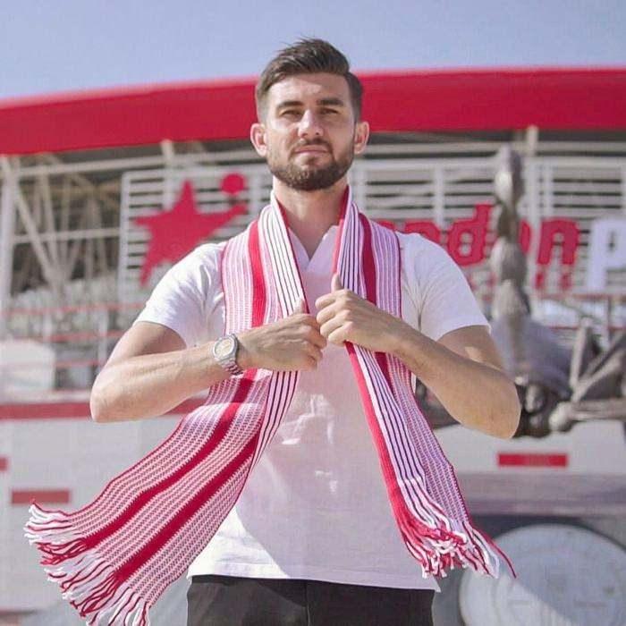 <p>Soner Aydoğdu</p>

<p>Göztepe -> Antalyaspor</p>

<p>Bonservis: Bedelsiz</p>
