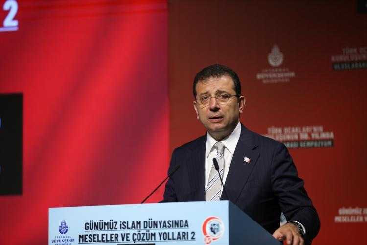 <p><em><strong>"Siyaset, millete hizmet açısından son derecede önemli bir alandır"</strong></em></p>
<p>Bir yıl içinde yapılacak olan seçimlerin giderek artan sıcak atmosferinde, Ocak şubelerimizin bu konulara her zamankinden daha fazla özen göstermesi zorunludur. Türk Ocakları Genel Merkezi olarak şube başkan ve yöneticilerimizden, bu süreçte yanlış anlamalara yol açabilecek veya iyi niyetli olmayan kişi ve çevrelerin çarpıtmalarına zemin oluşturacak söylem ve eylemlerden kaçınmalarını bir kez daha ihtar ediyoruz. </p>