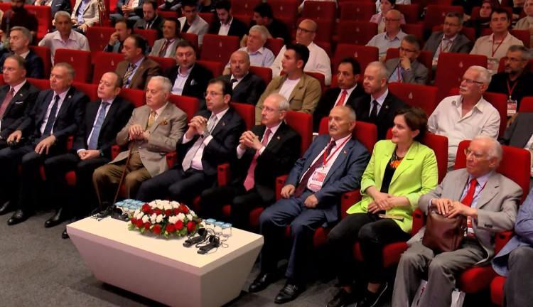 <p>"Parti siyasetinin dışında olmaya azami özeni göstermekteyiz"<br />
“Türk Ocakları Genel Merkezi ve Şubeleri olarak Türk milletine hizmet amacıyla faaliyet yapıyoruz. Kurucularımızın temel ilkelerinden biri olan ‘parti siyasetinin dışında olmaya azami özen’i göstermekteyiz. Genel Merkez ve Şubeler olarak faaliyetlerimizde doğal olarak devletimizin ilgili kurumları ve mahallî idarelerden destek taleplerimiz olmaktadır. </p>
