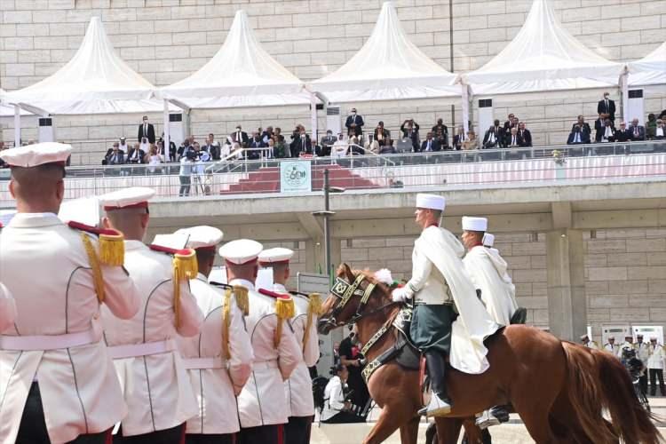 <p><strong>Türkiye’yi Gençlik ve Spor Bakanı Kasapoğlu temsil etti</strong></p>

<p>Tunus Cumhurbaşkanı Kays Said, Filistin Devlet Başkanı Mahmud Abbas, Etiyopya Cumhurbaşkanı Sahle Work Zewde, Nijer Cumhurbaşkanı Muhammed Bazum ile Kongo Cumhurbaşkanı Denis Sassou Nguesso’nun katıldığı kutlama törenlerinde Türkiye’yi Gençlik ve Spor Bakanı Mehmet Muharrem Kasapoğlu temsil etti.</p>
