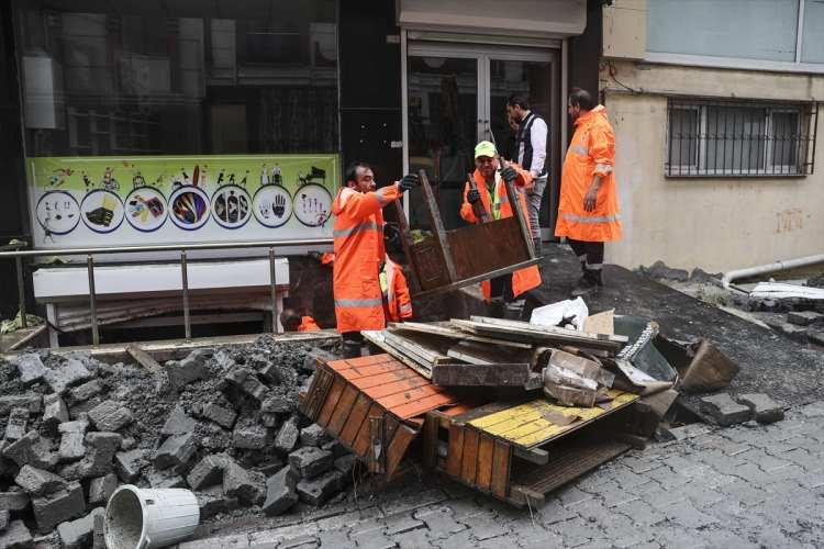 <p> Baskının verdiği hasarın boyutu gün ağarınca ortaya çıktı. </p>