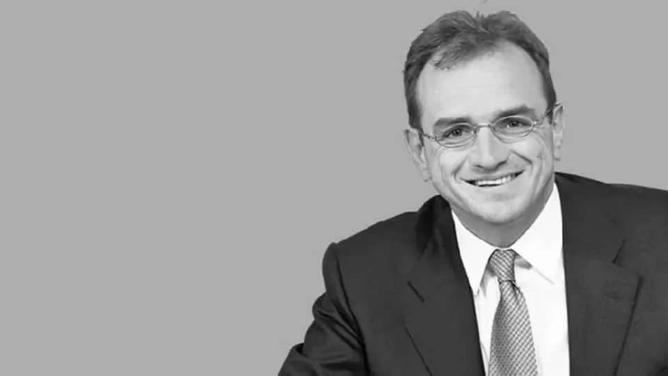 <p><strong>22- MEHMET SİNAN TARA</strong><br />
<br />
Serveti: 1.1 milyar dolar<br />
<br />
Forbes sıralaması: 2448<br />
<br />
Doğum Yeri: İstanbul</p>