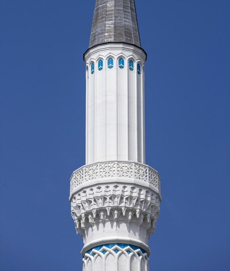 <p>Minarelerimizde martı detayları yer alıyor." diye konuştu.</p>