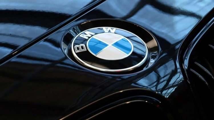 <p><strong>BMW</strong></p>

<p>Satış Adedi: <strong>1,216</strong></p>
