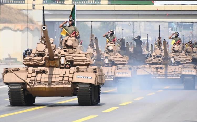 <p>Fransız sömürgeciliğinin Cezayir'deki suç dosyası, iki ülke arasındaki ilişkileri on yıllardır etkileyen en önemli konuların başında geliyor.</p>
<p> </p>