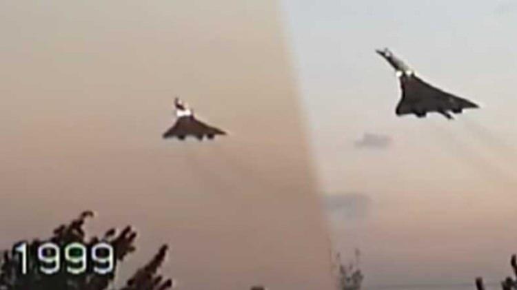 <p>Concorde 25 Ekim 1999 tarihinde <strong>İstanbul Atatürk Havalimanı'na</strong> üçüncü ve son kez uğradığında böyle görüntülenmişti.</p>