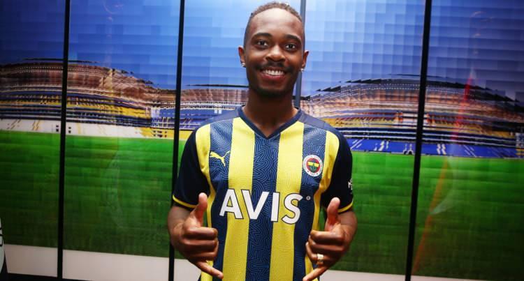 <p><strong>Fenerbahçe:</strong> Lincoln Henrique</p>

<p><strong>Sözleşme Süresi:</strong> 4 yıl</p>
