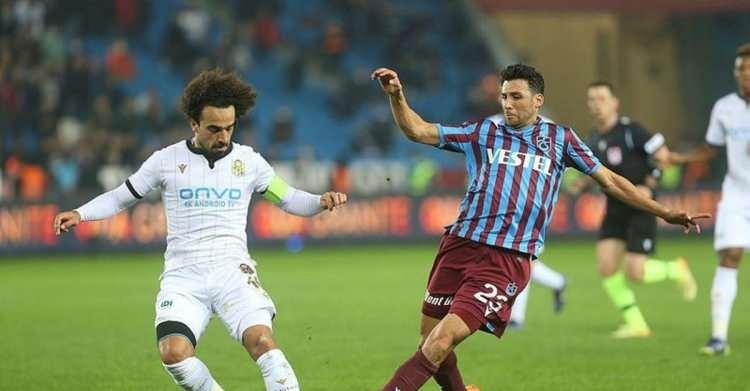 <p>Hatayspor İsmail Köybaşı'nın peşinde!</p>
<p>Trabzonspor'da yapılan transferler sonrası formasını kaybeden İsmail Köybaşı, Hatayspor'un radarına girdi. Eren Elmalı'nın transferi sonrası Avusturya kampına götürülmeyen ve Süper Lig'den talipleri olan İsmail Köybaşı’nın Güney ekibine henüz yanıt vermediği belirtildi.</p>