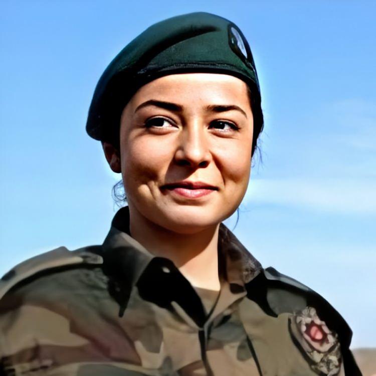 <p><span style="color:#000000"><strong>GÜLŞAH GÜLER</strong></span></p>
