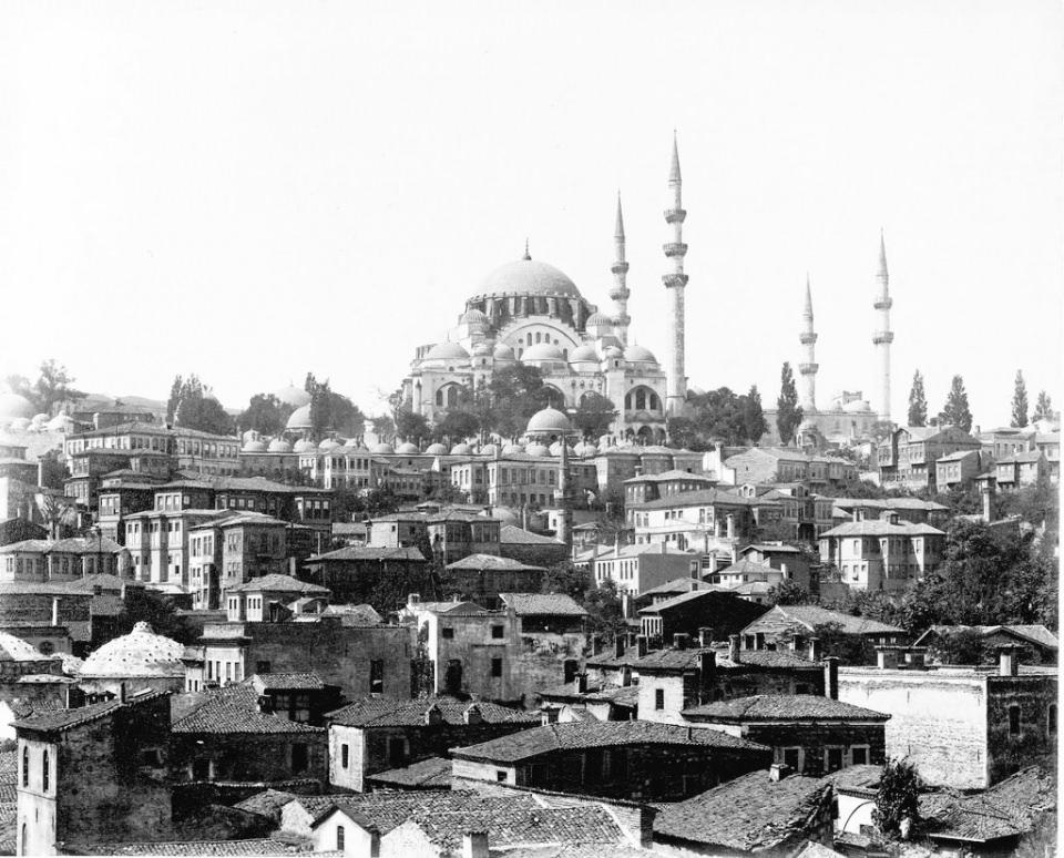 <p>Süleymaniye Camii'nin ayrıntılarına inildikçe insanı büyüleyen pek çok özelliği ortaya çıkıyor.</p>
