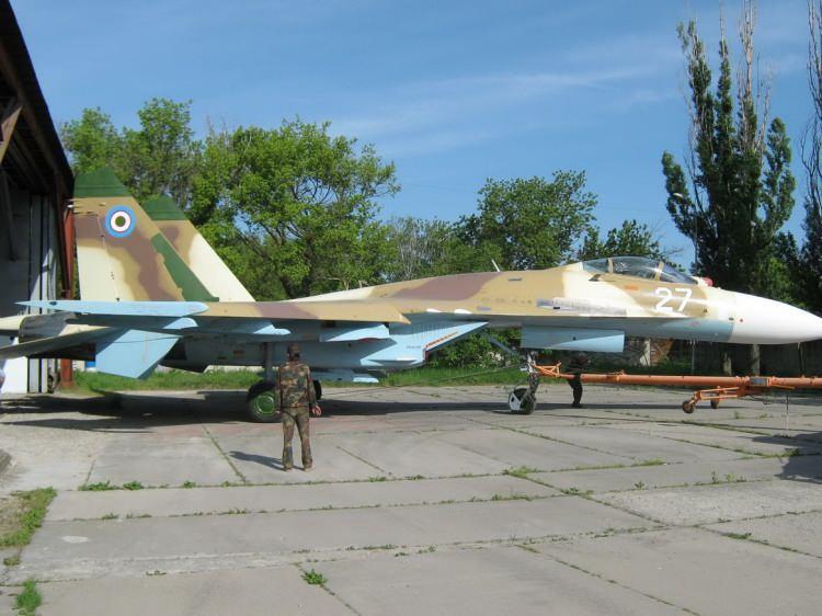 <p><strong>48 - ÖZBEKİSTAN</strong></p>
<p>200 askeri hava aracı</p>