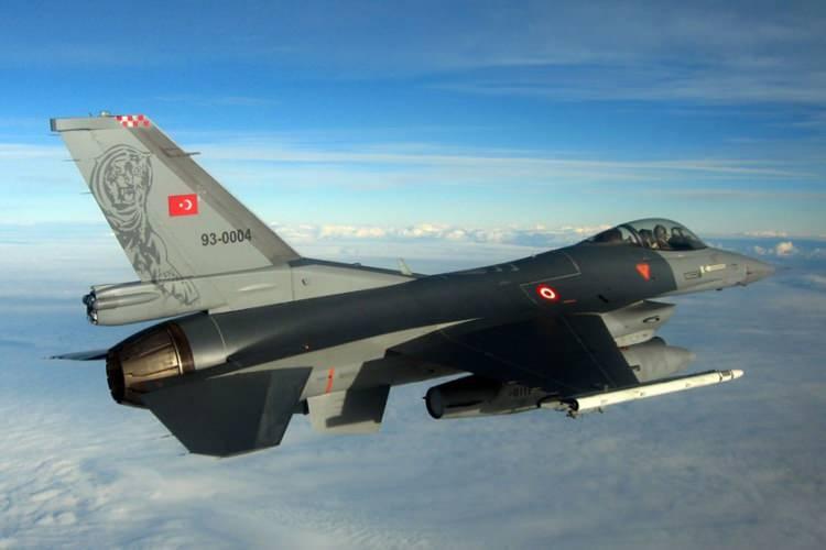 <p><strong>9 - TÜRKİYE</strong></p>
<p>1057 askeri hava aracı</p>