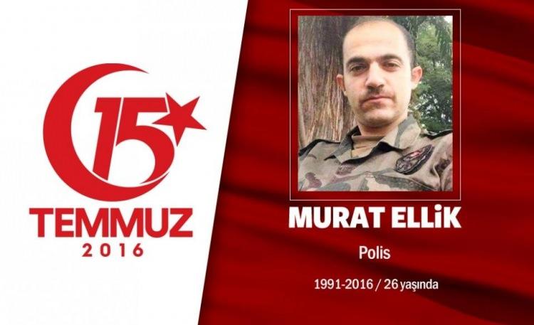 <p>25 yaşındaki Murat Ellik, Özel Harekat polisiydi. 2 ay sonra nişanlanacaktı. 15 Temmuz gecesi Ankara'da hain darbecilerin ele geçirdiği savaş uçaklarının Gölbaşı Özel Harekat Daire Başkanlığı binasını bombalaması sonrası şehit düştü. Şehit Murat Ellik için Erzurum Emniyet Müdürlüğü bahçesinde tören düzenlendi.Şehidin polisin babası, "Güneydoğu'da teröristlere karşı vatan savunmasında şehit olsaydı bu kadar yanmazdım. Ne diyeyim ateş düşürenlerin evine ateş düşsün" dedi. </p>
<p> </p>