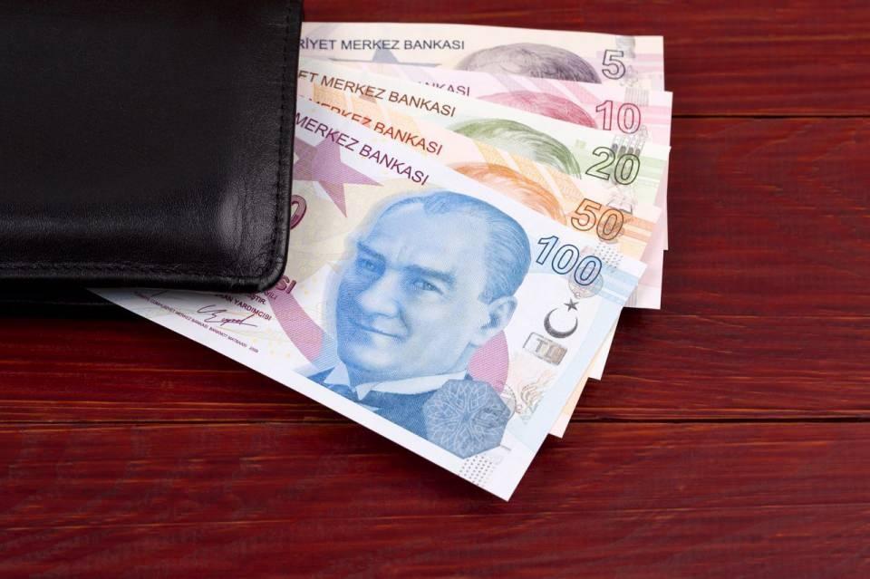 <p>Nisan 2022 itibarıyla Sosyal Güvenlik Kurumu'na (SGK) kayıtlı 4/a (SSK) kapsamında 16 milyon 406 bin, 4/b (Bağ-Kur) kapsamında 3 milyon 32 bin sigortalı bulunuyor.</p>

<p> </p>
