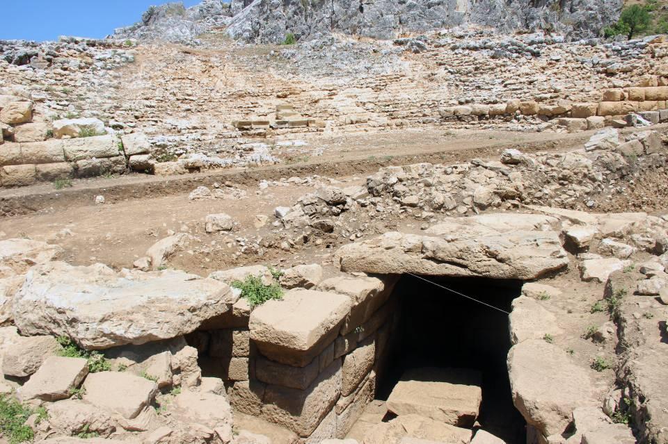 <p>Devam eden süreçte tiyatronun restorasyon projesinin hazırlanması ve onay sonrasında uygulamasının yapılması planlanıyor.<br />
</p>