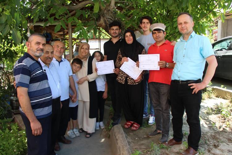 <p>Tarım ve hayvancılık alanlarında istihdama yönelik kurslara yoğun ilginin olduğunu vurgulayan Özarslan, eğitim almak isteyen yeni kursiyerleri için tüm imkanları seferber ettiklerini söyledi.</p>