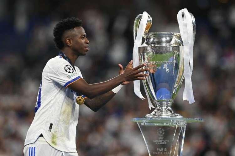 <p>2. Vinícius Junior (Real Madrid): 185,3 milyon euro</p>
