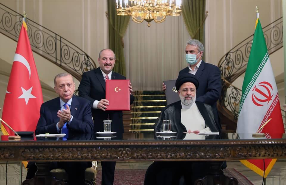 <div>Savunma sanayinde atacağımız adımlarla bu süreci hızlandırmamız mümkün.</div>
