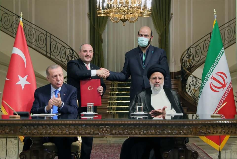 <div>Gerek petrol gerek doğal gaz alanında atılacak adımlarla da bu hızlanabilir. Türkiye olarak bildiğiniz gibi özellikle savunma sanayinde ciddi bir sıçramamız mevcut. Bu konudaki dayanışmamızı çok ama çok önemsiyorum."</div>

<div> </div>

<div> </div>
