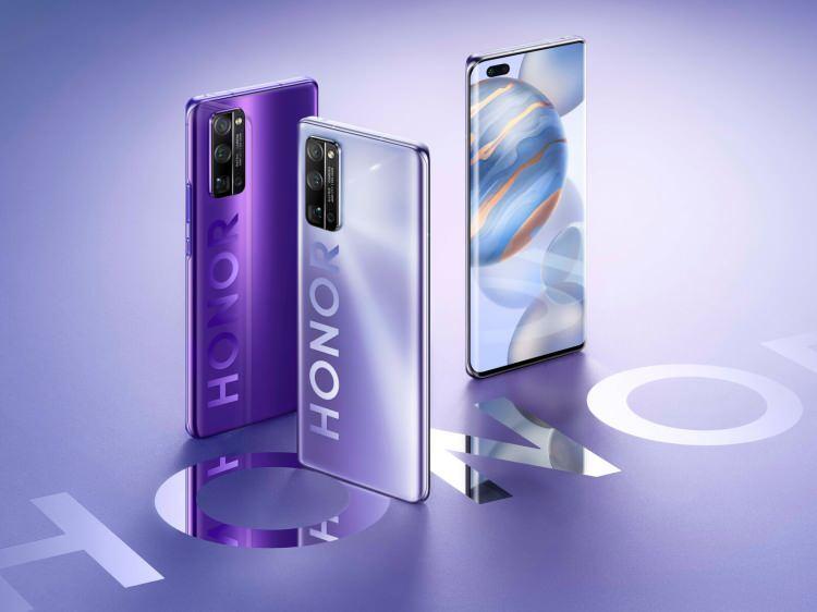 <p>Raporda öne çıkan firmalar ise Samsung, Apple ve Honor olurken listede Çin menşeli firmaların sayısının çokluğu dikkat çekti. Son yıllarda yaptırımlar nedeniyle zor günler yaşayan Çinli firmalar mücadeleyi bırakmadıklarını da birkez daha göstermiş oldu.</p>
