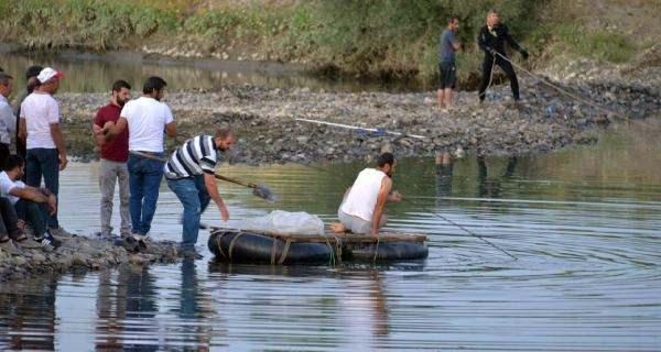 <p>2 yıl önce eşini kanserden kaybeden 2 çocuk babası Aydın Tutkal'ı, arama çalışmalarında 3'üncü güne girildi. </p>