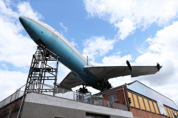 <p>1993 yılında, teknik arıza nedeniyle Belçika'daki Oostende havaalanına zorunlu iniş yapan, dönemin Benin Devlet Başkanı'nın özel uçağı Boeing 707 bir daha havalanamadı. </p>
