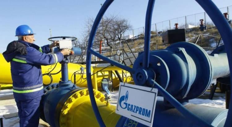<p>Rusya enerji devi Gazprom, bugün resmi Telegram hesabından açıklama yaparak Letonya’ya olan doğal gaz akışını durdurduğunu duyurdu.</p>

<p>Açıklamada “Bugün ‘Gazprom’, gaz çekme koşullarının ihlali nedeniyle Temmuz uygulaması çerçevesinde Letonya'ya gaz tedarikini durdurdu” denildi.</p>
