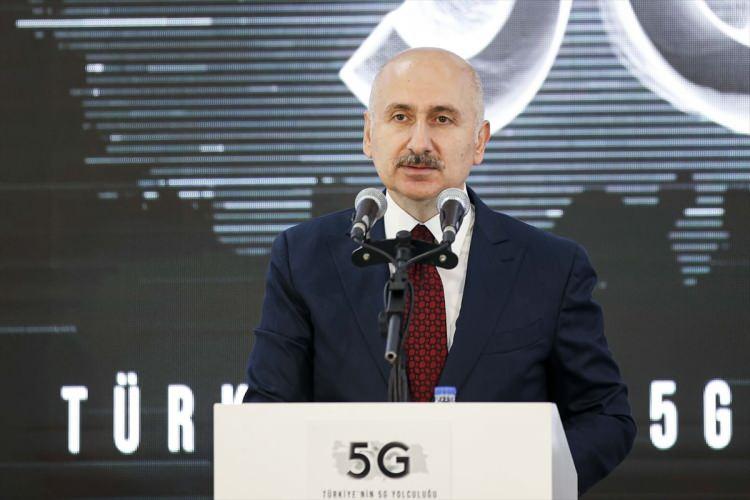 <p>Türkiye'de 5G Teknolojisi İstanbul Havalimanı'nda düzenlenen törenle ilk kez test amaçlı uygulanmaya başladı. </p>
