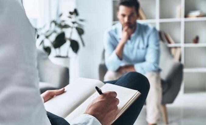 <p><strong>Psikolojik danışmanlık: </strong>Son yılların gözde bölümünün ilk altı aylık sürede iş bulabilme oranı ise yüzde 55.9.</p>
