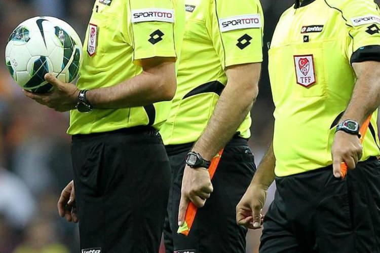 <p>Süper Lig müsabakalarında görevlendirilen gözlemcilerin maç başı ücretleri ise 2660 TL oldu.</p>

