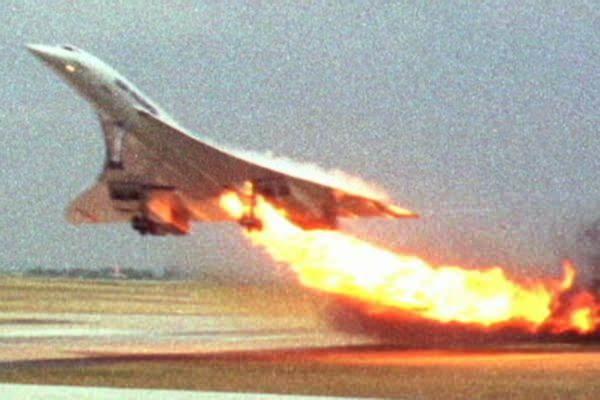 <p>Ancak Concorde havacılığa çok şey kattı. Yeni uçaklar çevreye daha az veren ve süpersonik patlamaların çok az olduğu uçaklar. Concorde ile İstanbul - New York arası 4 buçuk saat sürüyordu. Yeni uçaklar göreve başladığında bu süre 1 buçuk saate kadar düşecek.</p>