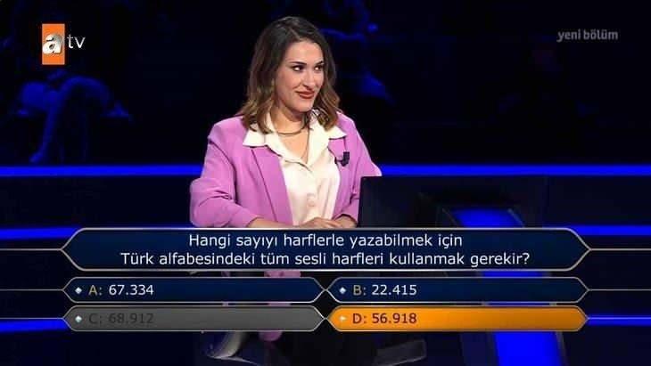 <p><span style="color:#000000"><strong> Yarışmacının zorlandığını gören İmirzalıoğlu ise alfabeyi sayarak sesli harfleri hatırlamasını istedi.</strong></span></p>
