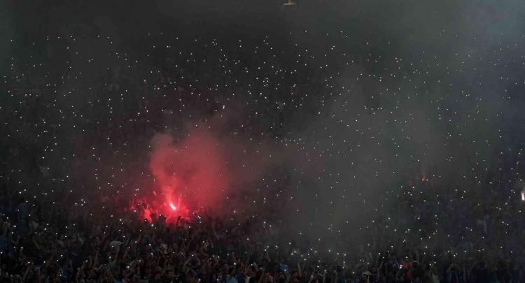 <p>Bordo-Mavili taraftarlar farklı skorun sevincini doyasıya yaşadı.</p>