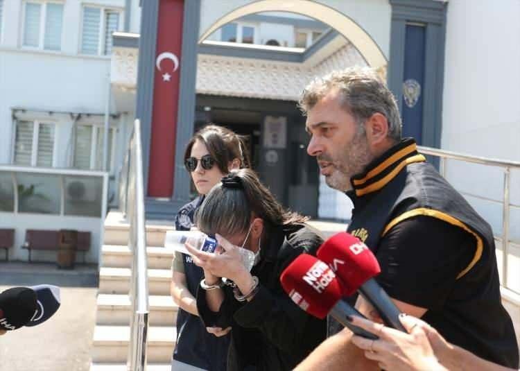 <p>Yeğenini alıkoyan teyzenin eşinden boşandığı, Esra Zeynep A. isimli bir kızı olduğu ve 4 aydır çalışmadığı öğrenildi.</p>
