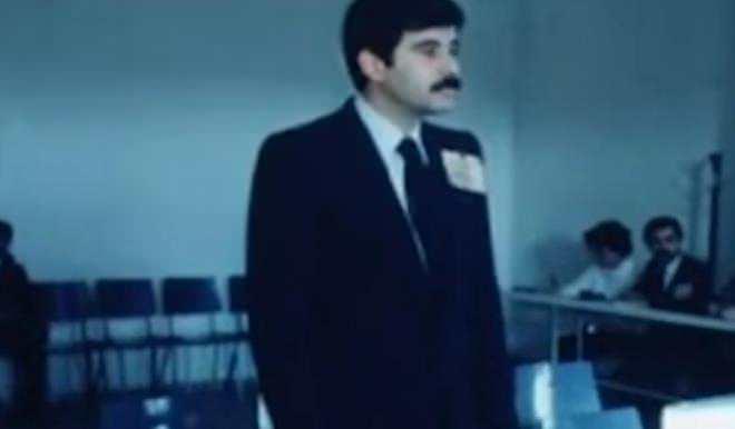 <p><span style="color:#000000"><strong>Türkiye'nin Altın Portakallı 7 ödüle sahip tek erkek oyuncusu olan Akan, ilk ödülünü 1973 yapımlı 'Suçlu' filmiyle aldı.</strong></span></p>