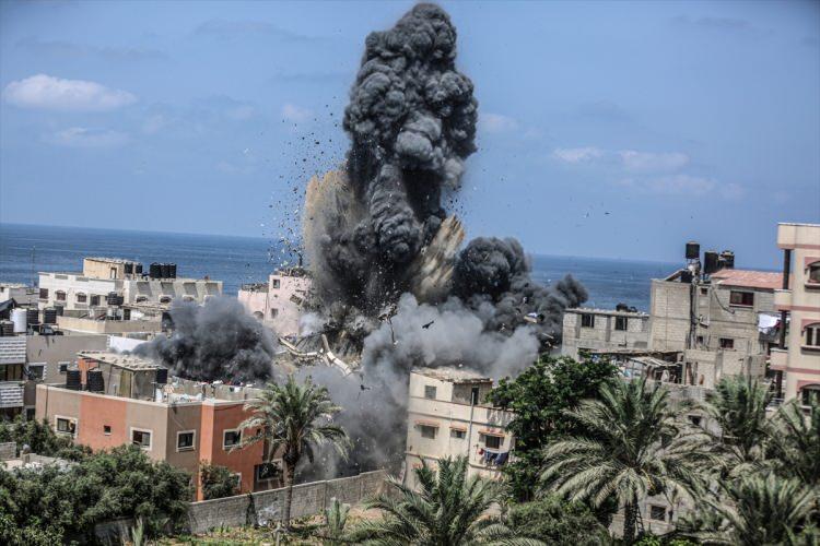 <p>İsrail işgal güçleri dün sabah saatlerinde Gazze Şeridi'ne hava saldırısı düzenledi.</p>
