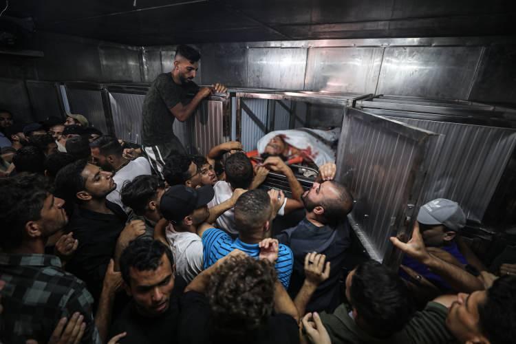 <p>Filistin Sağlık Bakanlığı, İsrail saldırılarda 125 sivilin yaralandığını aktardı.</p>
