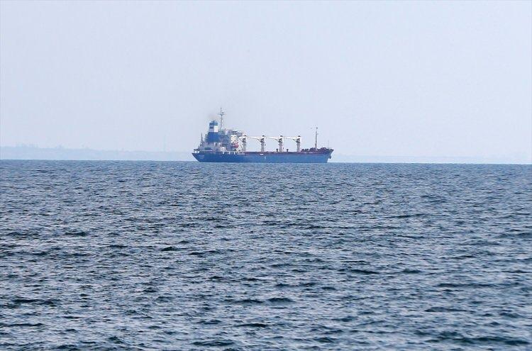 <p>Milli Savunma Bakanlığı (MSB), tahıl sevkiyatı anlaşması kapsamında ilk geminin Odessa Limanı'ndan hareket ettiğini ve yarın İstanbul'da olacağını bildirdi.</p>

<p> </p>
