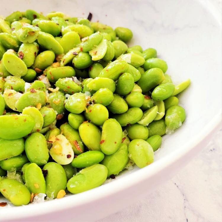 <p><span style="color:#000000"><strong>Ayrıca kaynattıktan sonra suyunu süzüp direkt kosher tuz dökerek tüketme şansınız da bulunmaktadır.</strong></span></p>
