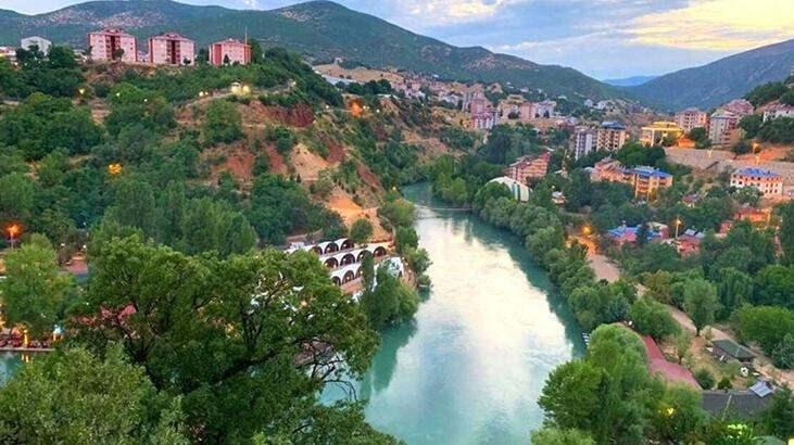 <p>Katılımda en çok döviz mevduatı oranına sahip olan il yüzde 71,6 ile Tunceli.</p>