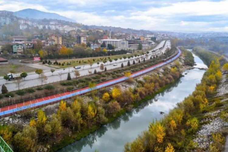 <p>Mevduat bankalarında altın oranı en yüksek iller yüzde 43,22 ile Karabük,</p>