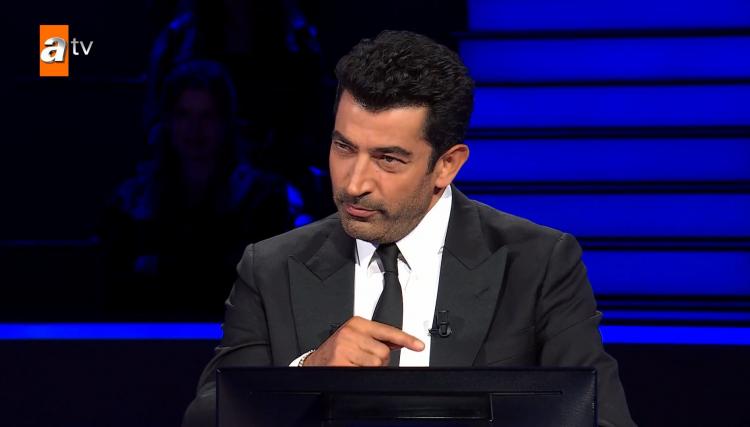 <p><span style="color:#000000"><strong>İzleyenlere kahkaha dolu anlar yaşatan bu olay Milyoner tarihine damga vurdu. </strong></span></p>
