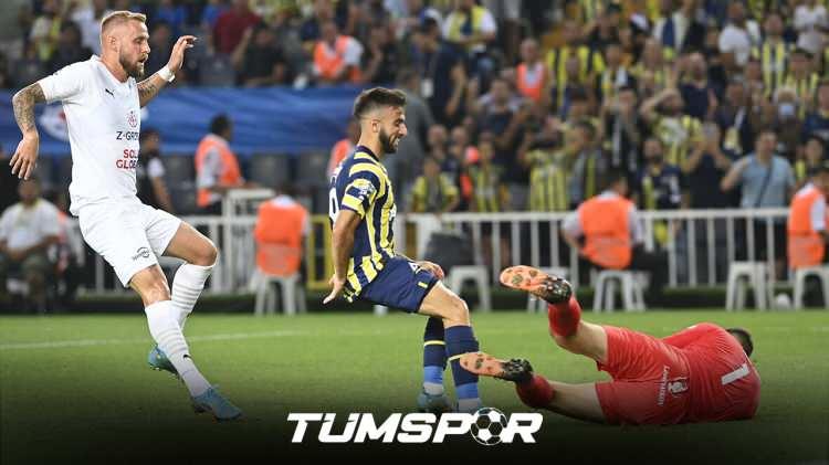 <p>Uruguaylı futbolcu, 14.5 milyon Euro ile ilk 10 oyuncu arasında kendine yer buldu.</p>