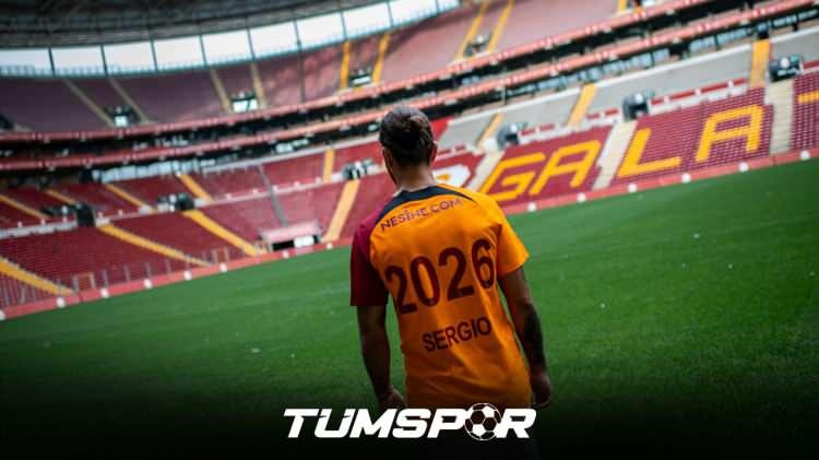 <p>Galatasaray'ın FC Porto'dan renklerine bağladığı Sergio Oliveira, listedeki en değerli orta saha olarak kayıtlara geçti. </p>